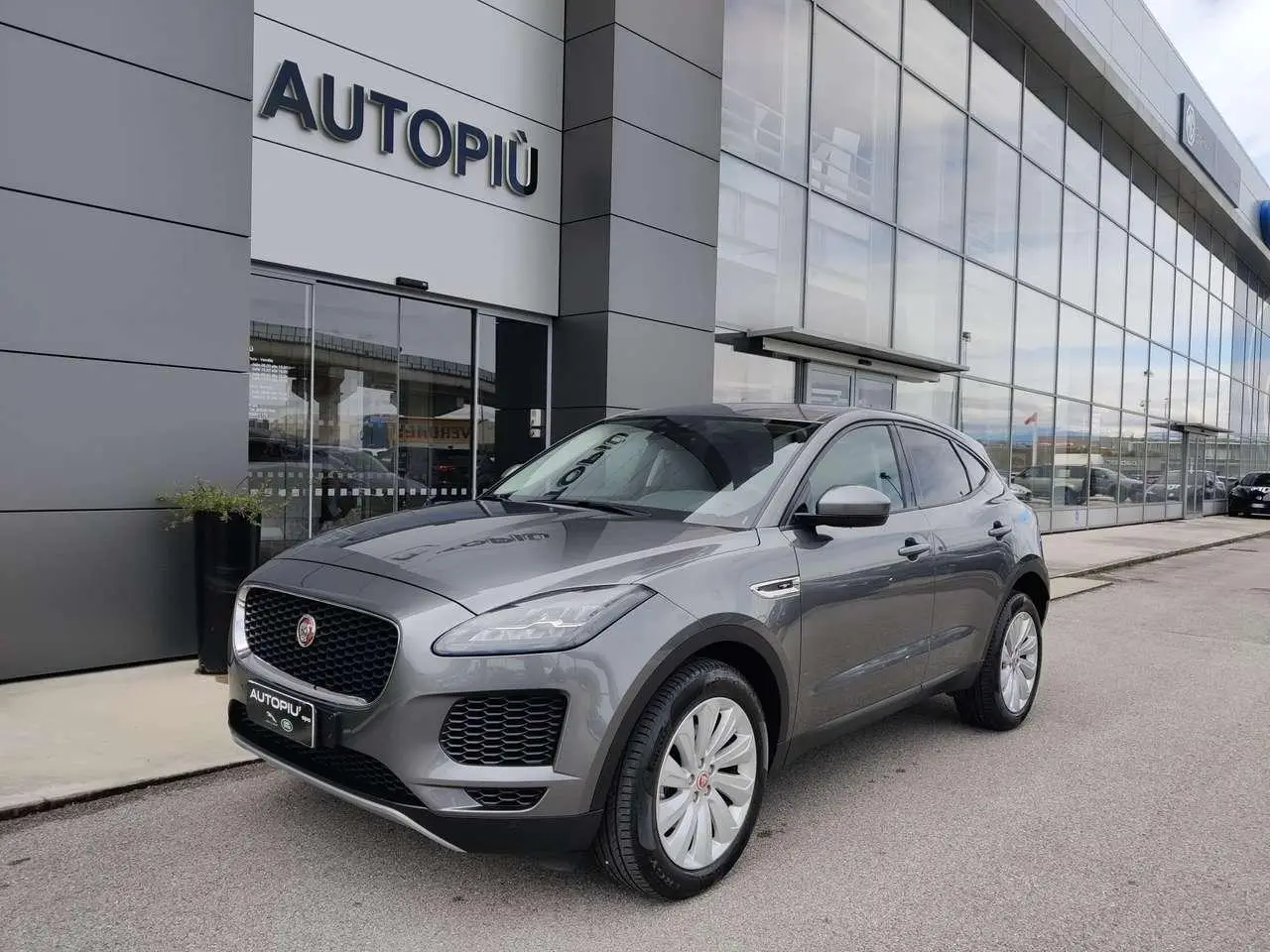 Photo 1 : Jaguar E-pace 2018 Diesel