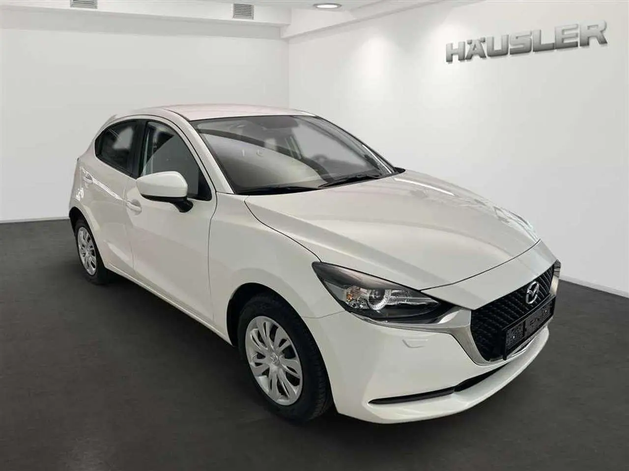 Photo 1 : Mazda 2 2021 Petrol