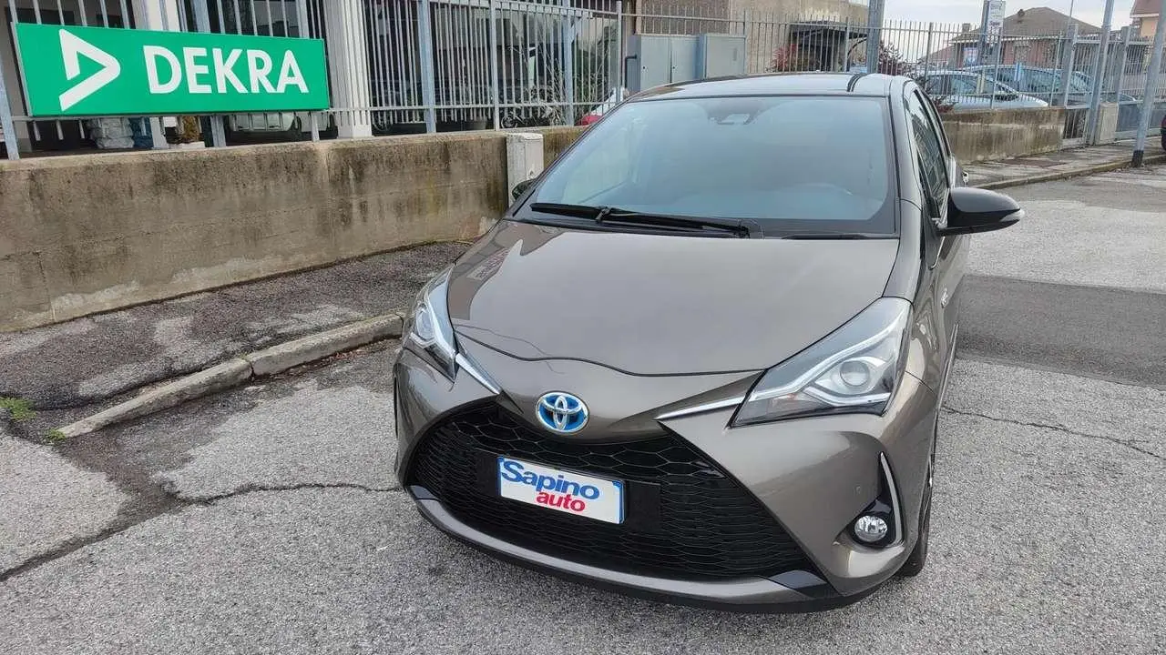 Photo 1 : Toyota Yaris 2019 Hybrid