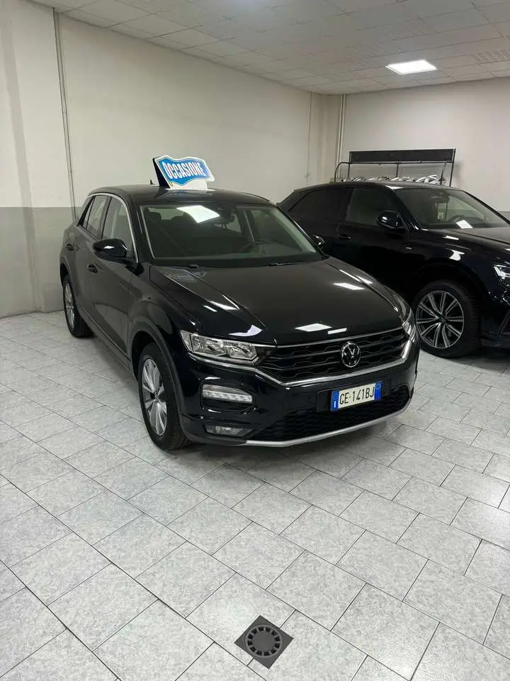 Photo 1 : Volkswagen T-roc 2021 Essence