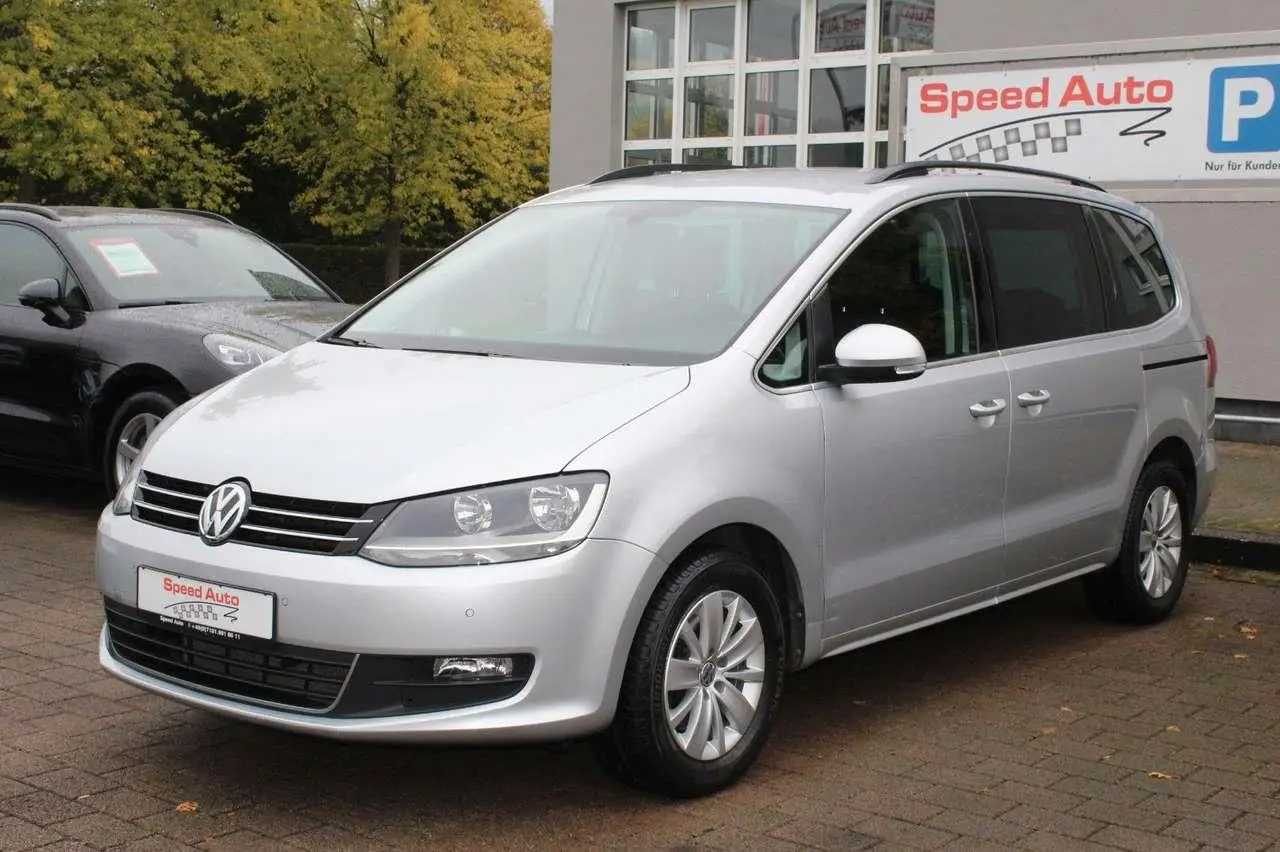 Photo 1 : Volkswagen Sharan 2016 Petrol