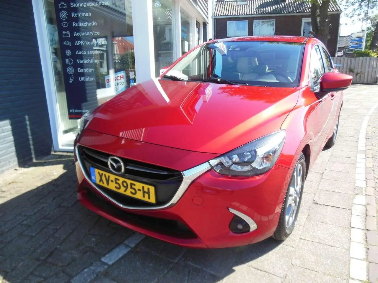 Photo 1 : Mazda 2 2019 Petrol