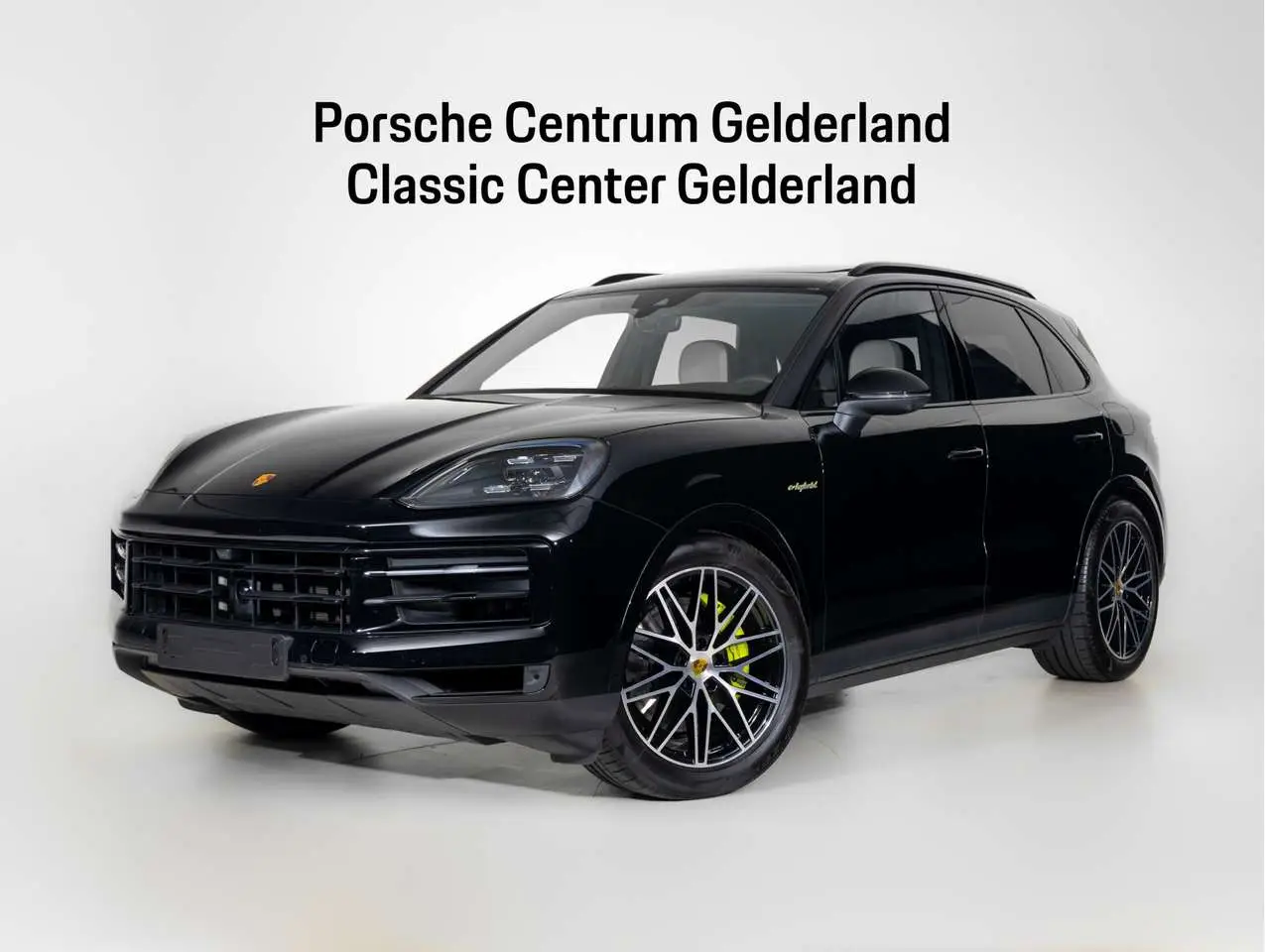 Photo 1 : Porsche Cayenne 2023 Hybrid