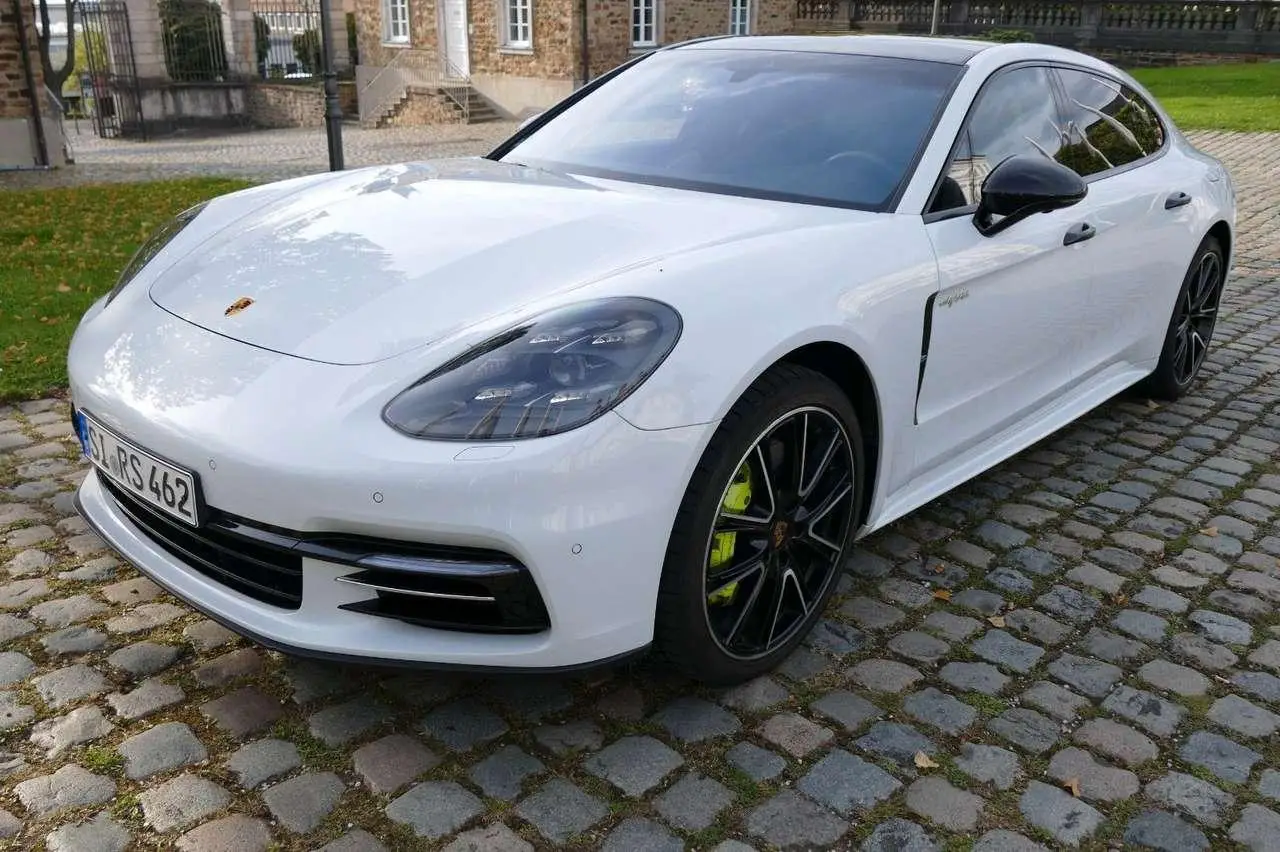 Photo 1 : Porsche Panamera 2019 Hybrid