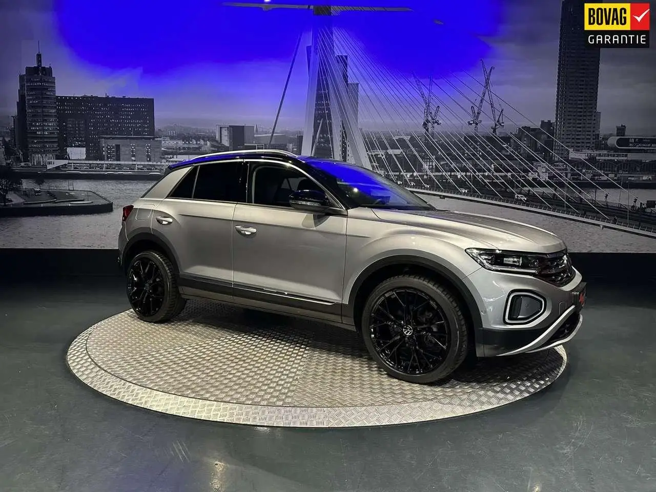 Photo 1 : Volkswagen T-roc 2023 Essence