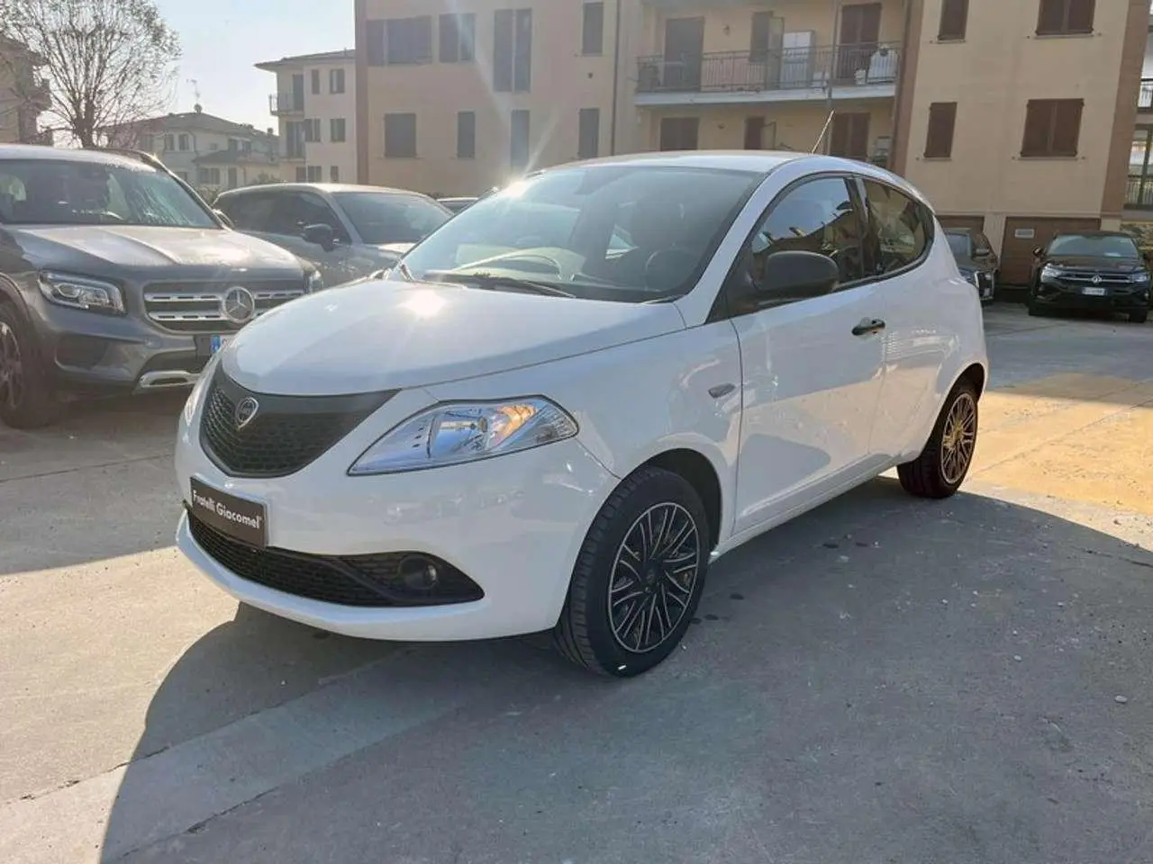 Photo 1 : Lancia Ypsilon 2019 Petrol