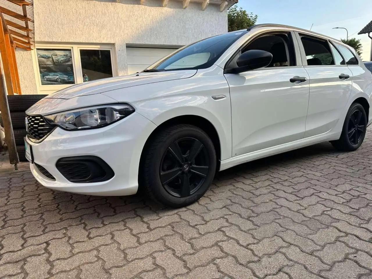 Photo 1 : Fiat Tipo 2017 Petrol