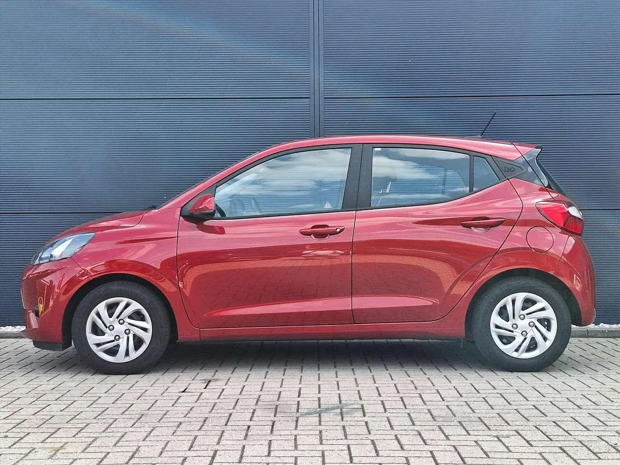 Photo 1 : Hyundai I10 2024 Petrol