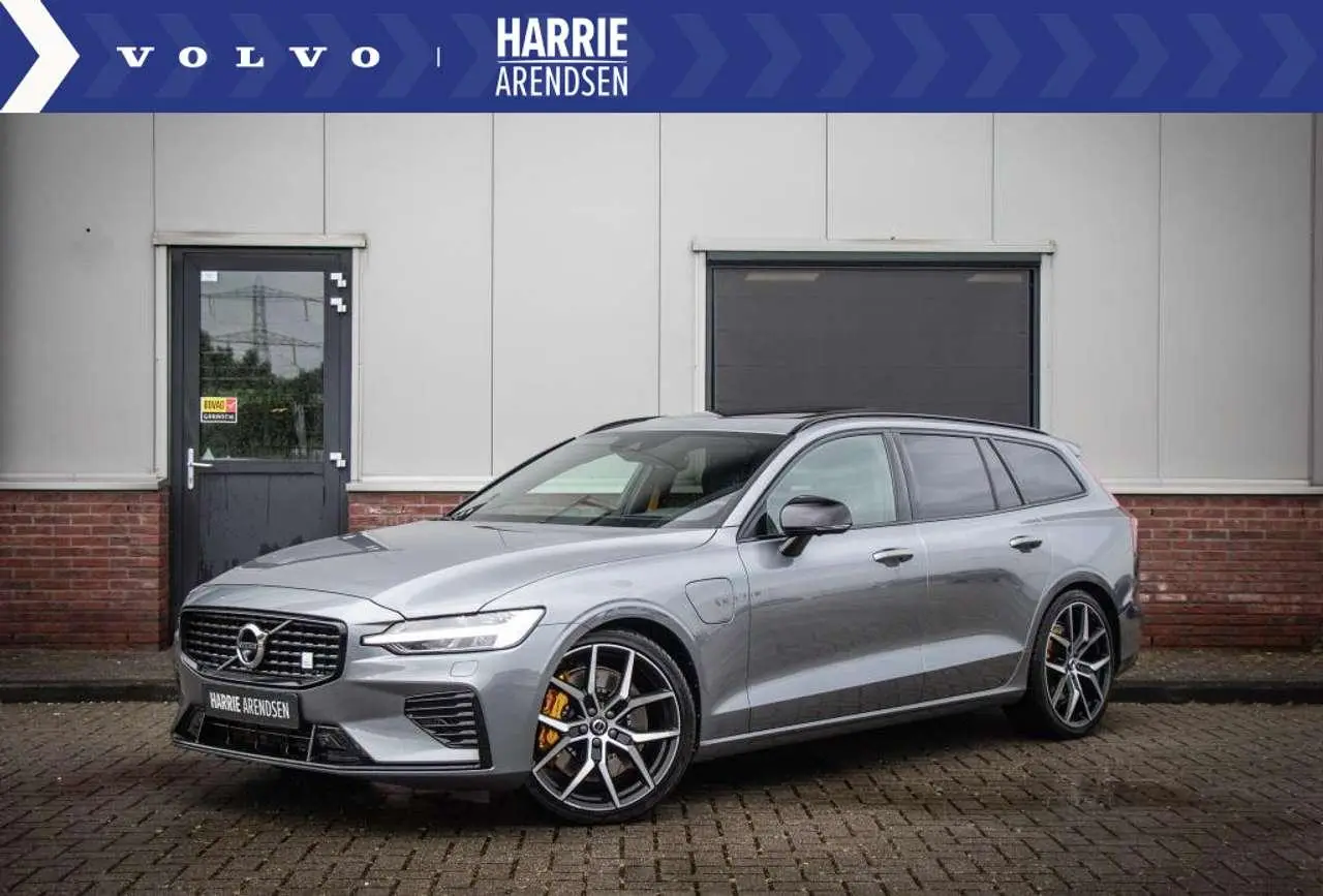 Photo 1 : Volvo V60 2021 Hybride