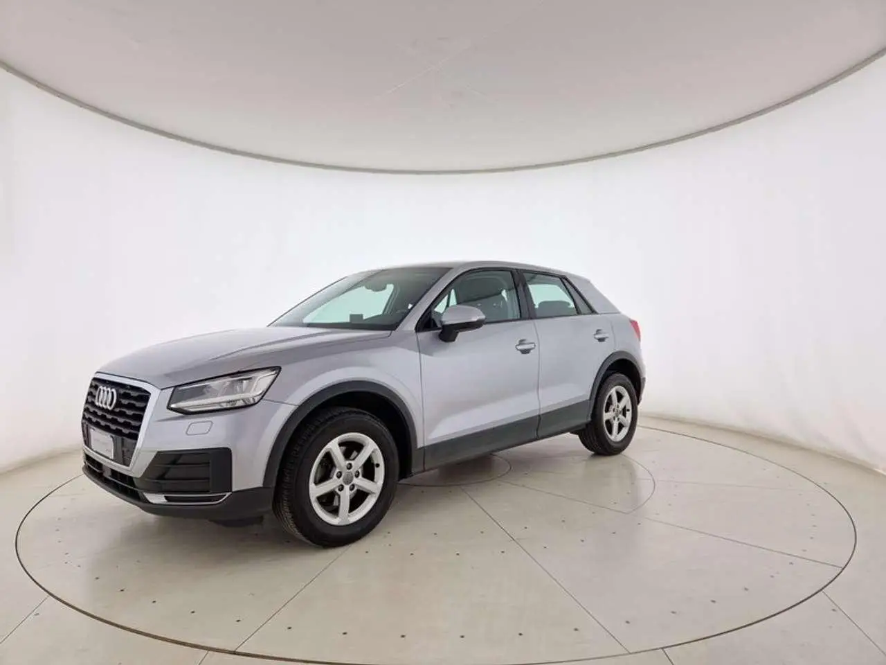 Photo 1 : Audi Q2 2020 Petrol