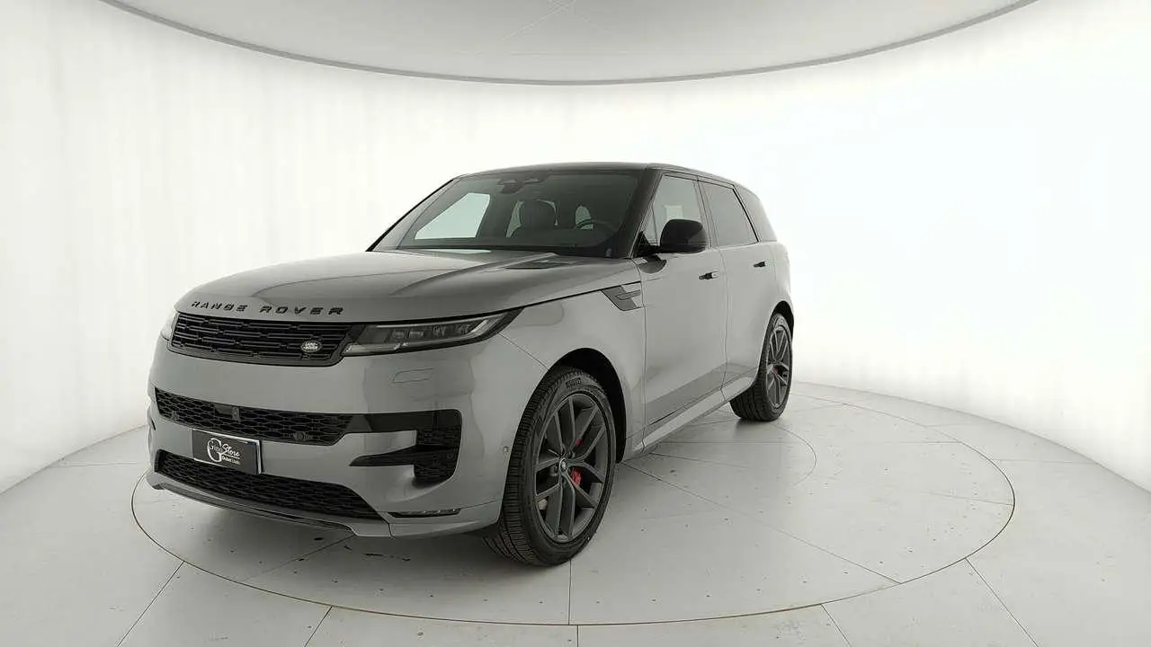 Photo 1 : Land Rover Range Rover Sport 2023 Hybrid