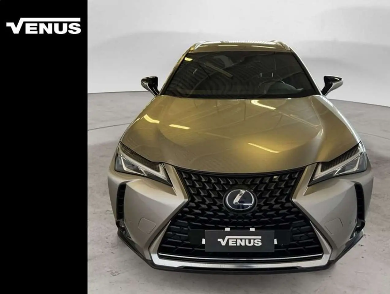 Photo 1 : Lexus Ux 2021 Hybride