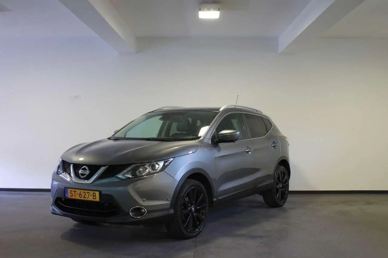 Photo 1 : Nissan Qashqai 2016 Petrol