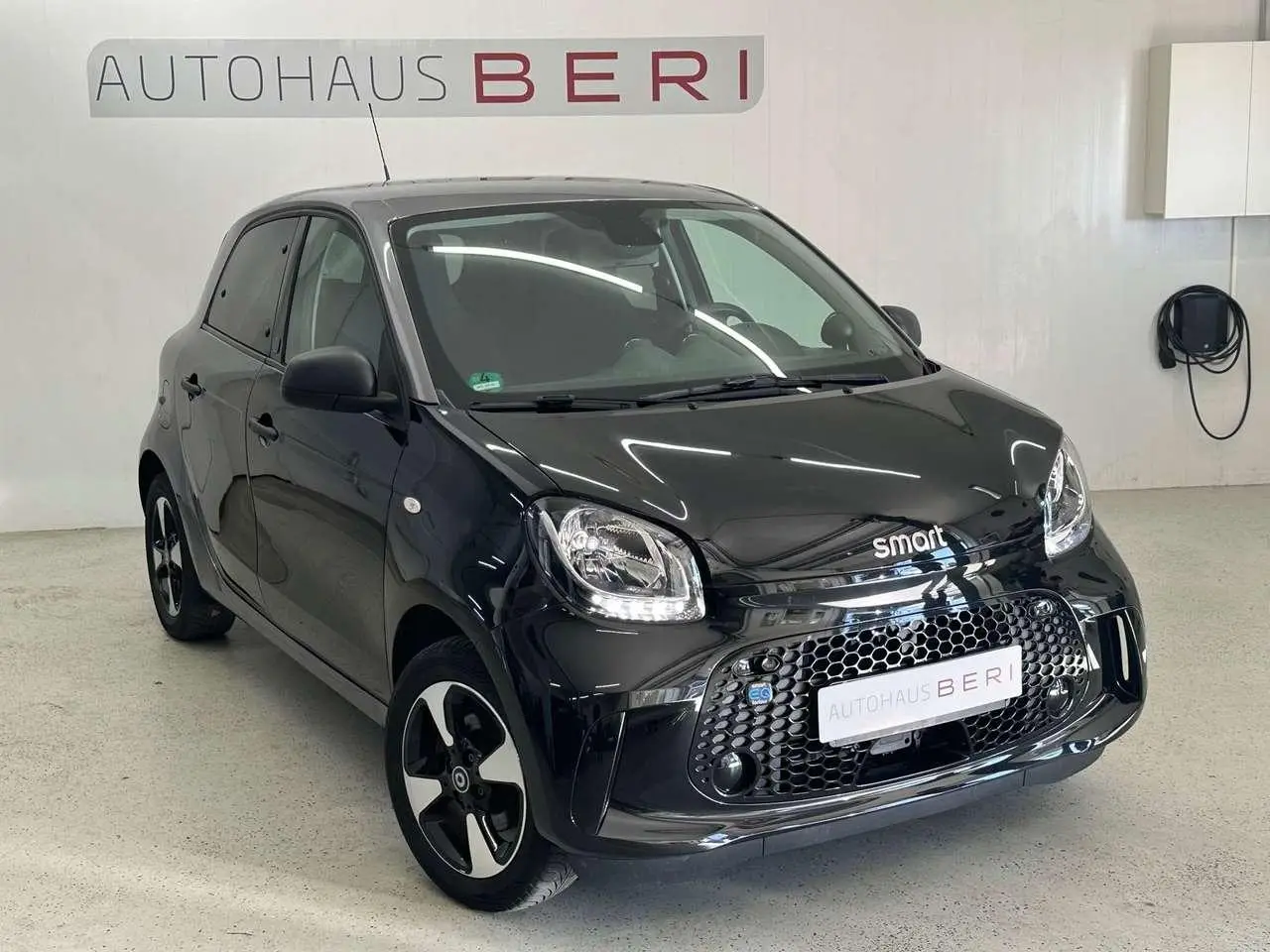 Photo 1 : Smart Forfour 2021 Électrique