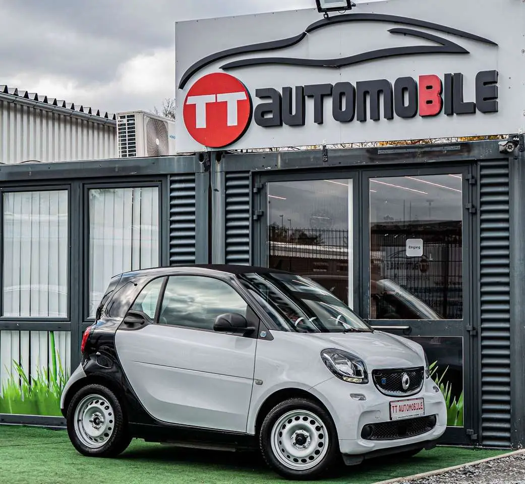 Photo 1 : Smart Fortwo 2019 Électrique