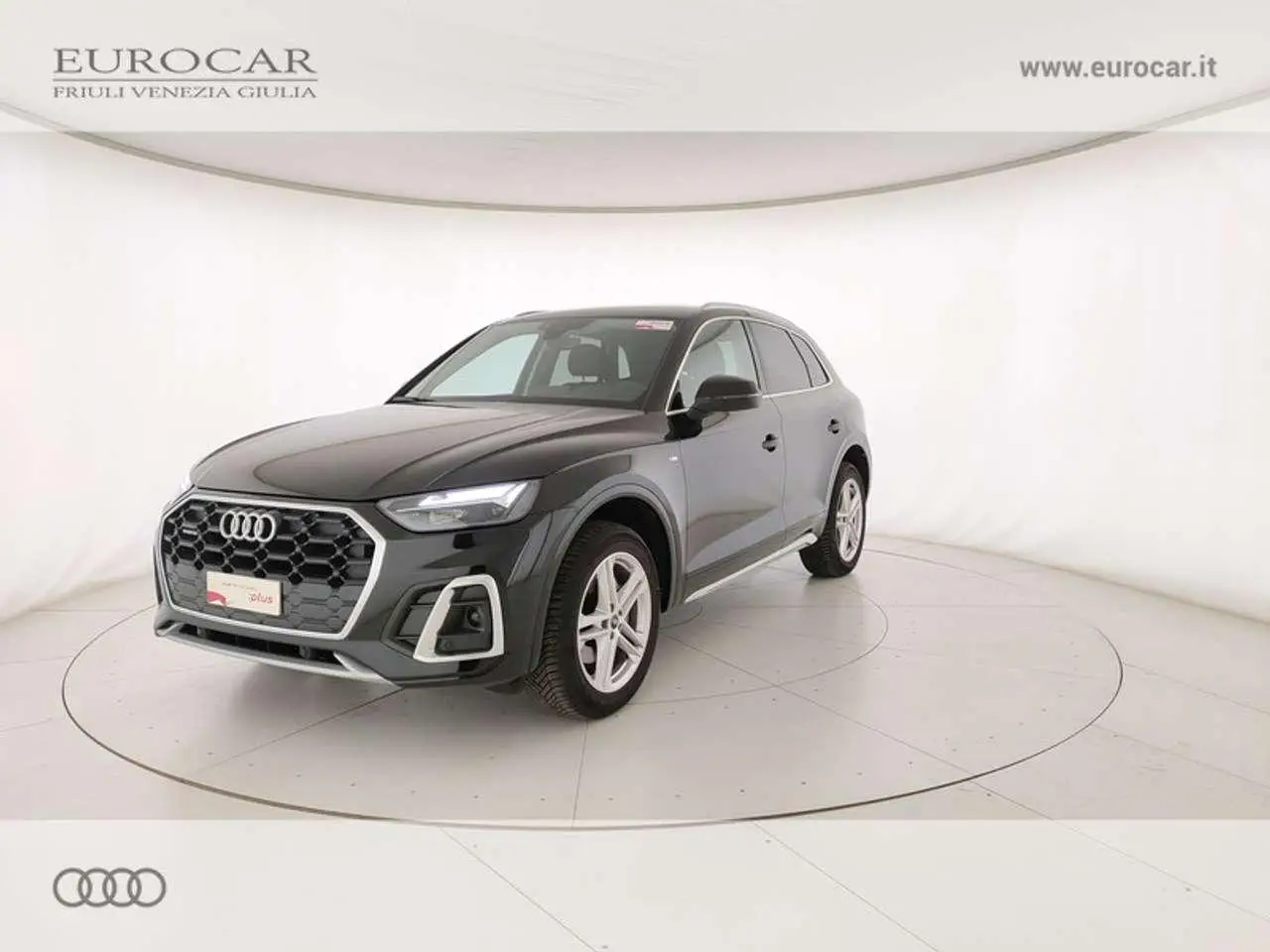 Photo 1 : Audi Q5 2023 Hybride