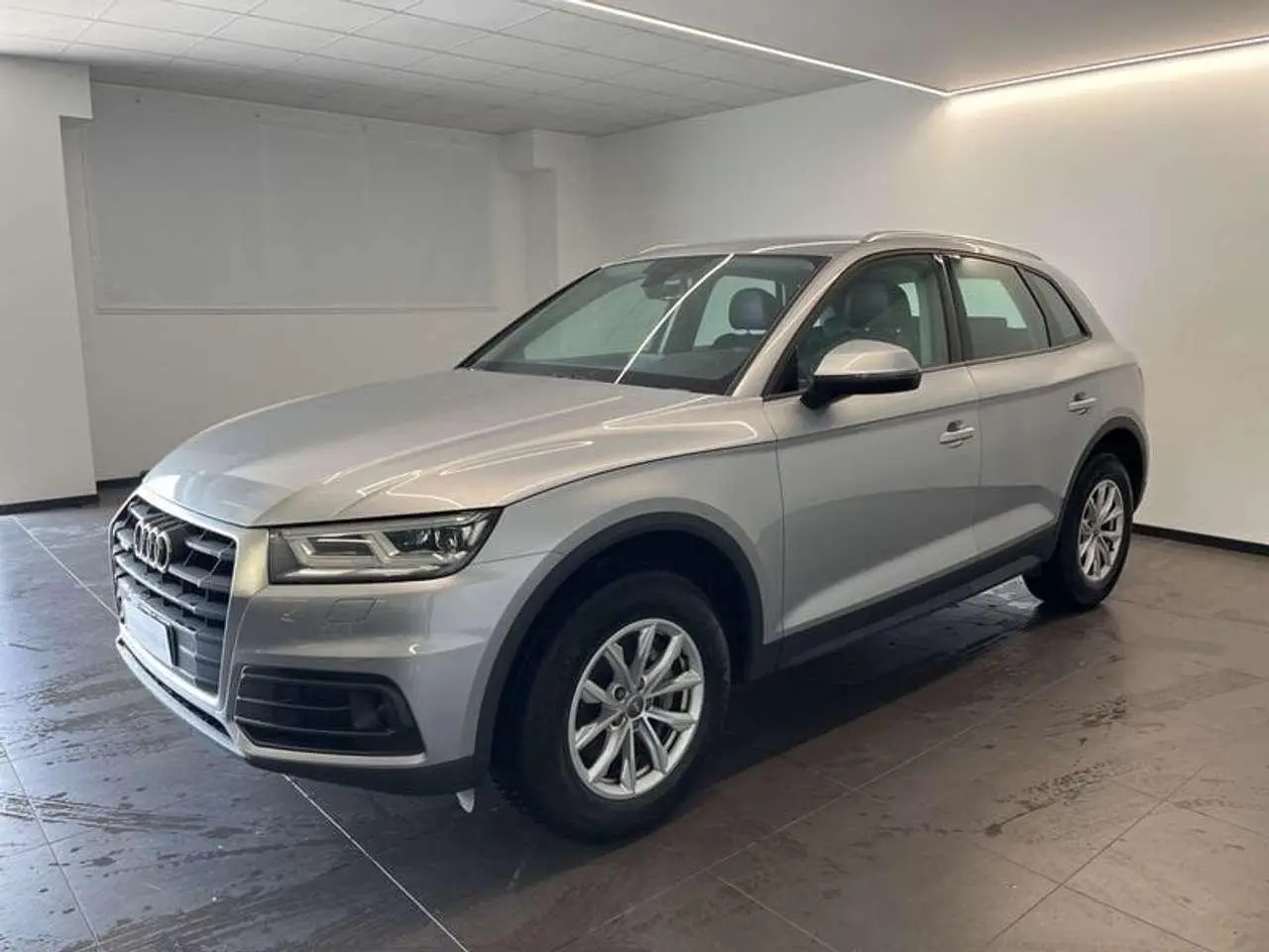 Photo 1 : Audi Q5 2018 Diesel