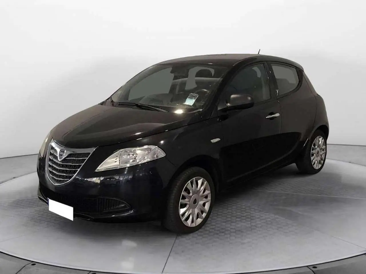 Photo 1 : Lancia Ypsilon 2015 Essence