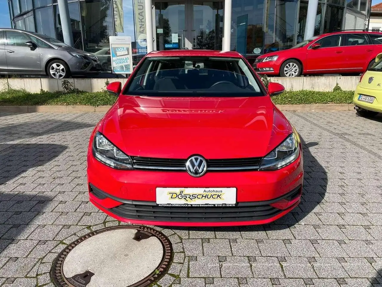 Photo 1 : Volkswagen Golf 2018 Petrol