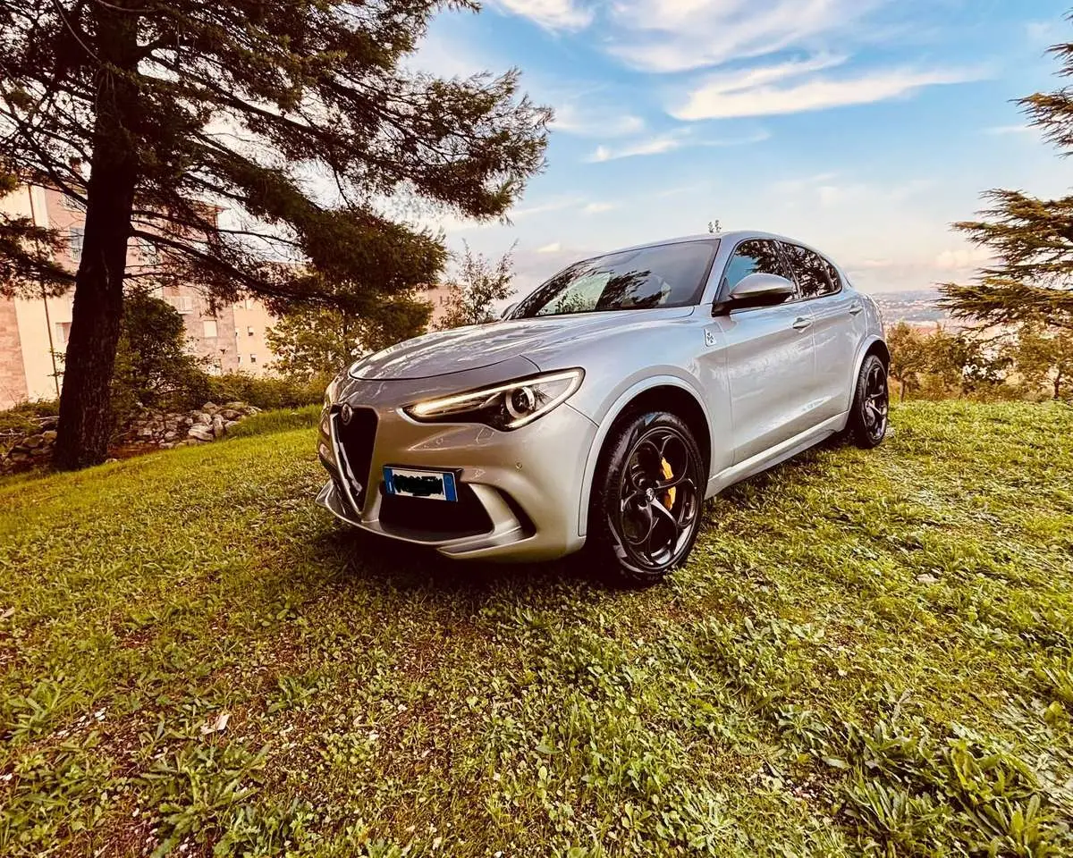 Photo 1 : Alfa Romeo Stelvio 2020 Essence