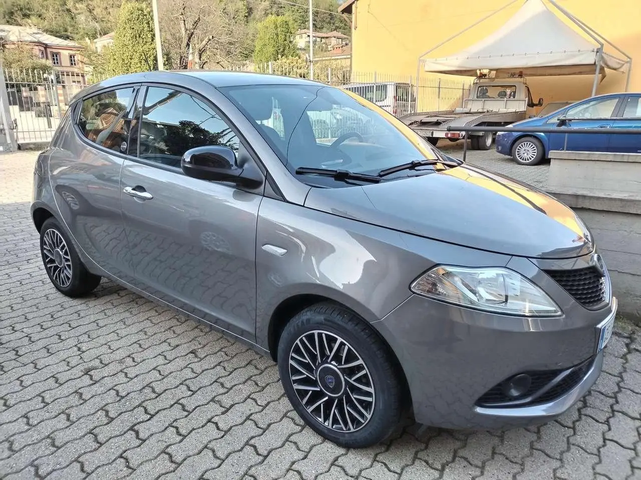 Photo 1 : Lancia Ypsilon 2021 Petrol