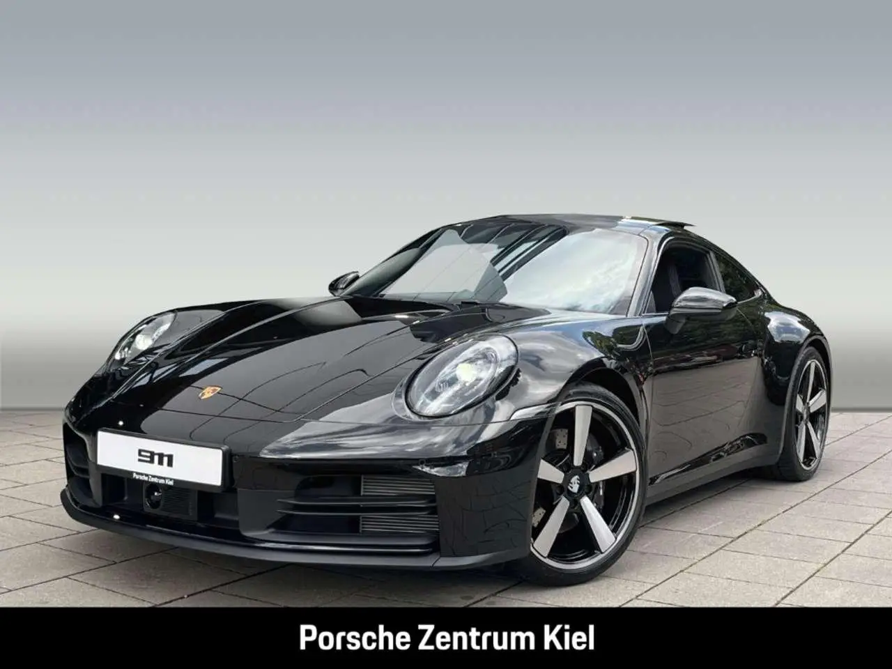 Photo 1 : Porsche 992 2024 Petrol