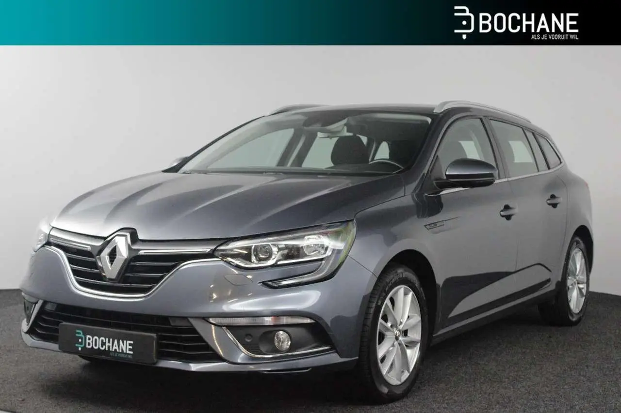 Photo 1 : Renault Megane 2018 Essence