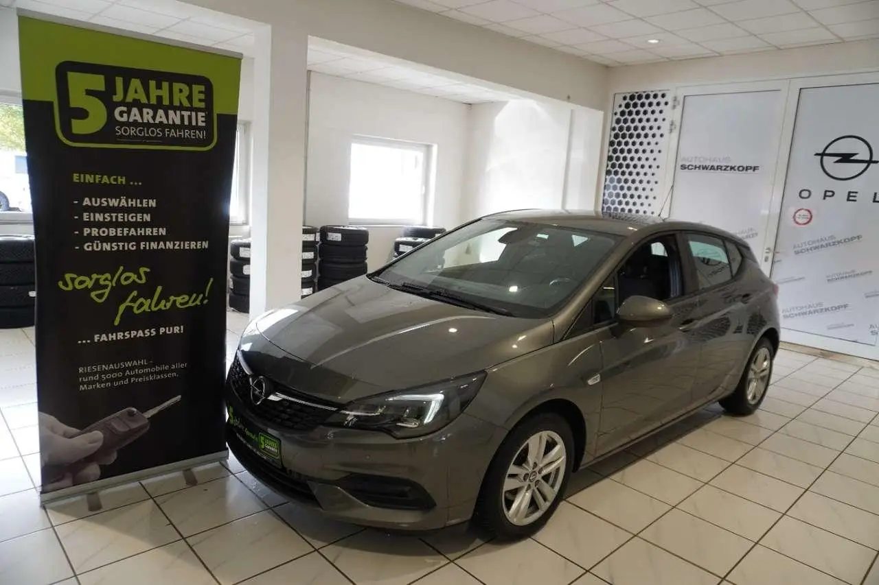 Photo 1 : Opel Astra 2021 Essence