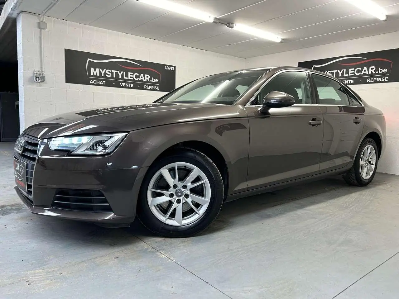 Photo 1 : Audi A4 2015 Diesel