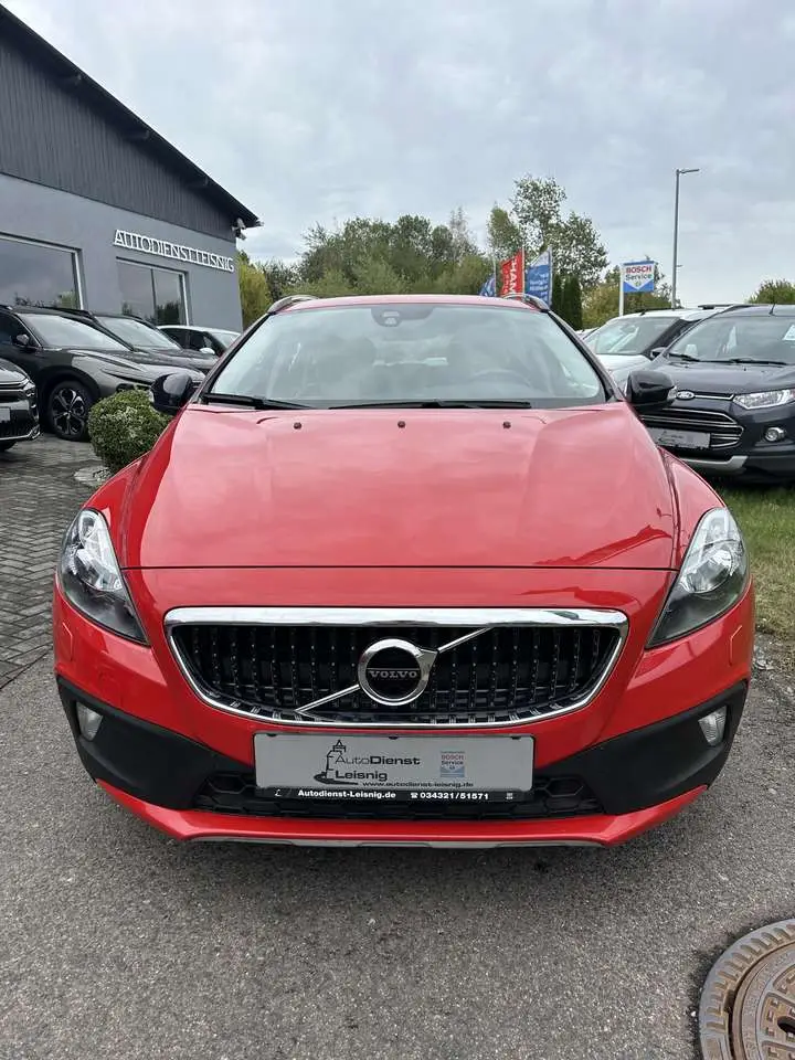 Photo 1 : Volvo V40 2017 Petrol