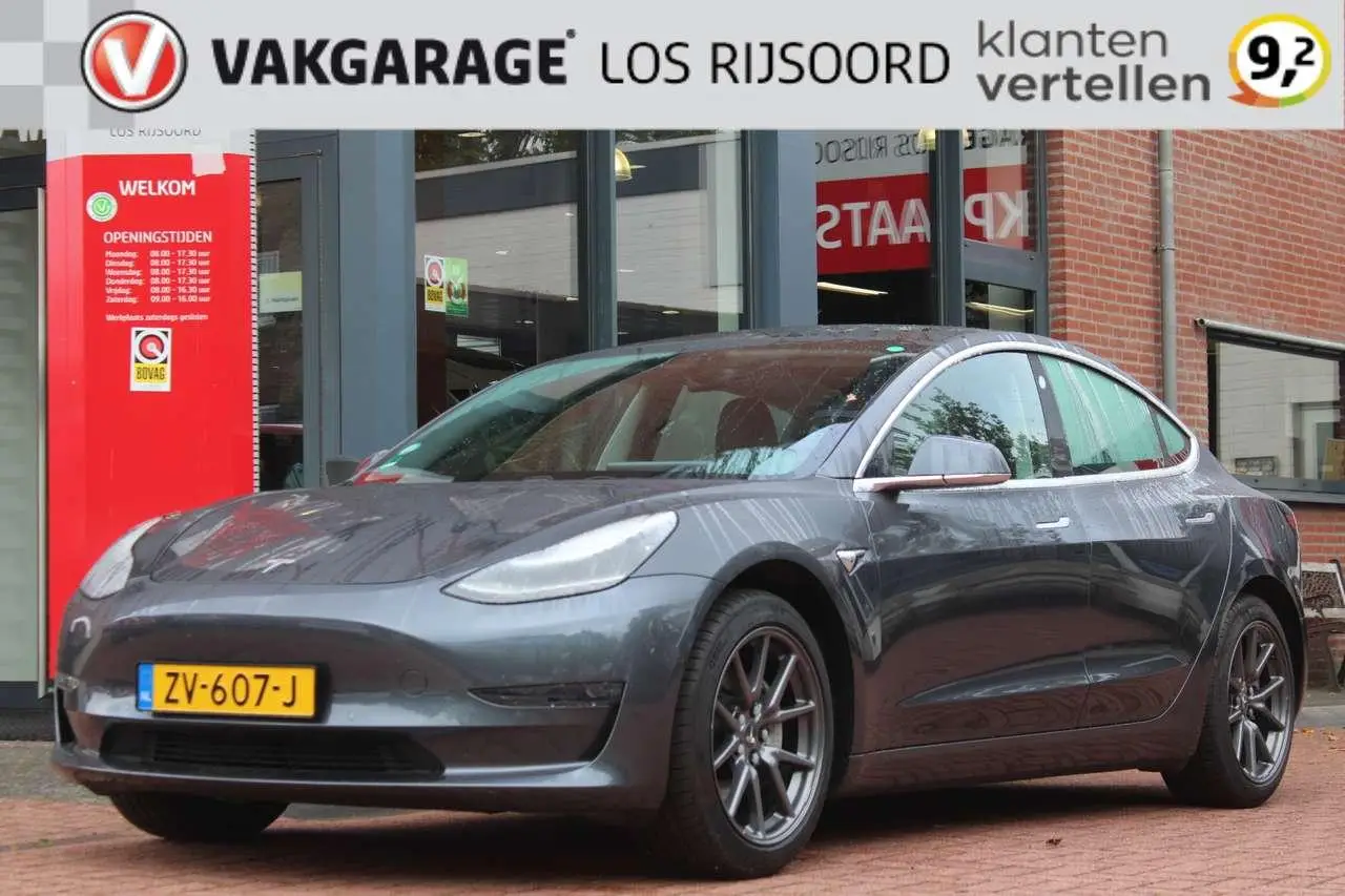 Photo 1 : Tesla Model 3 2019 Électrique