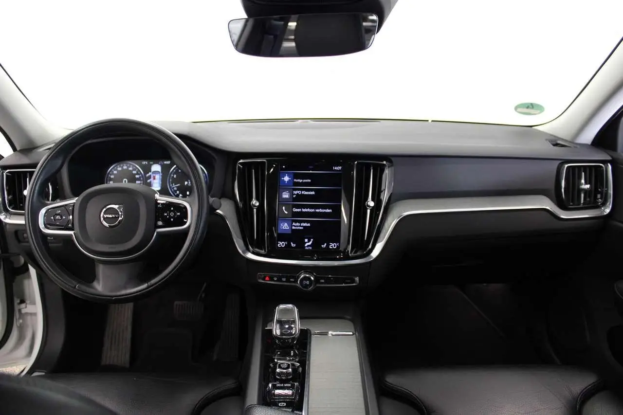 Photo 1 : Volvo S60 2021 Hybride