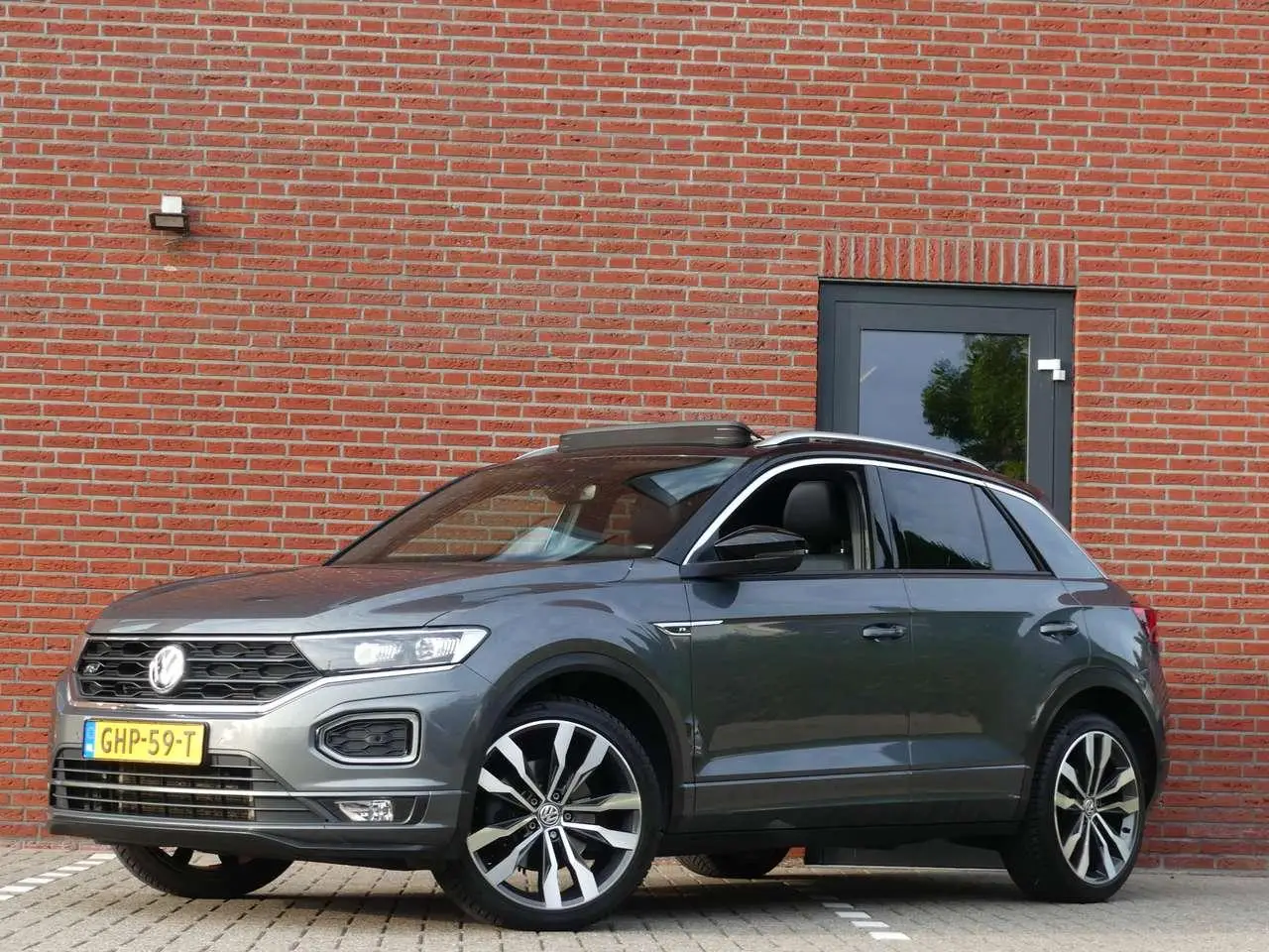 Photo 1 : Volkswagen T-roc 2019 Petrol