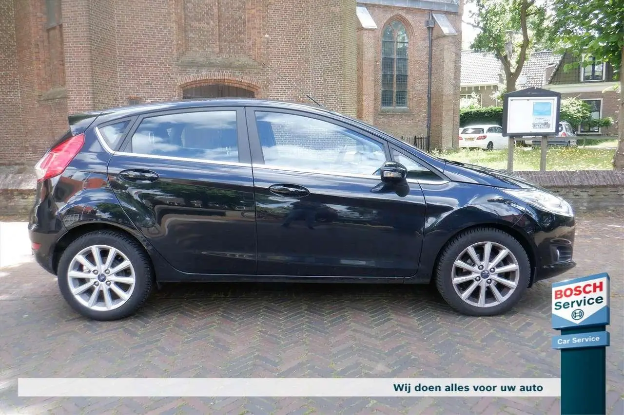 Photo 1 : Ford Fiesta 2015 Petrol