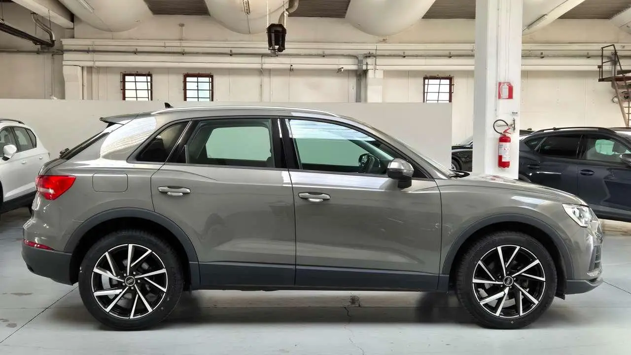 Photo 1 : Audi Q3 2019 Diesel