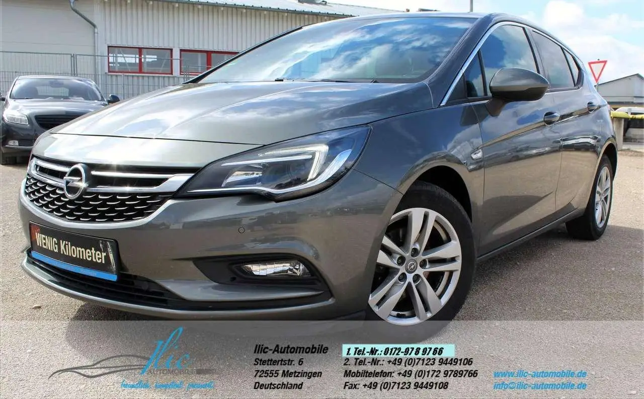 Photo 1 : Opel Astra 2017 Essence