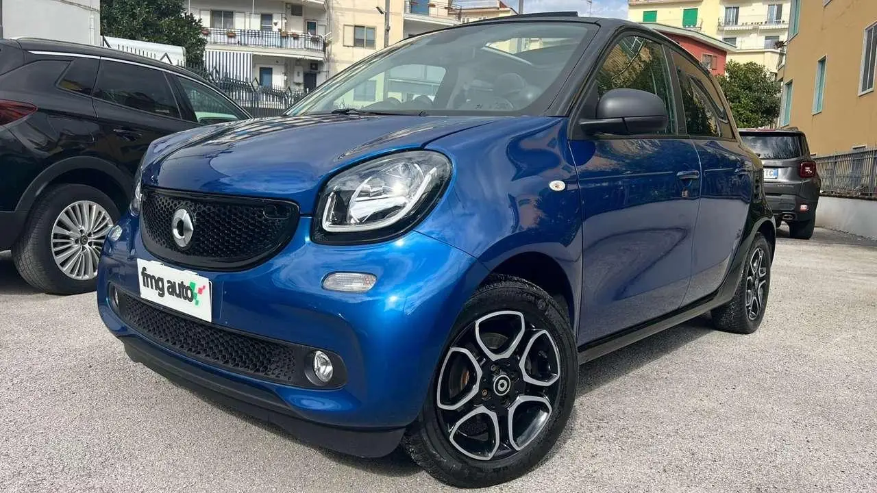 Photo 1 : Smart Forfour 2019 Petrol