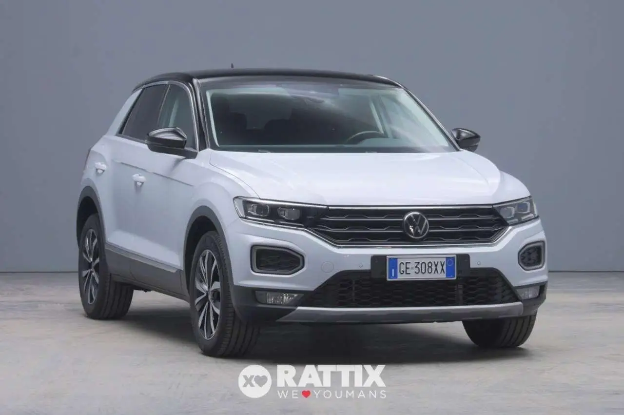 Photo 1 : Volkswagen T-roc 2021 Essence