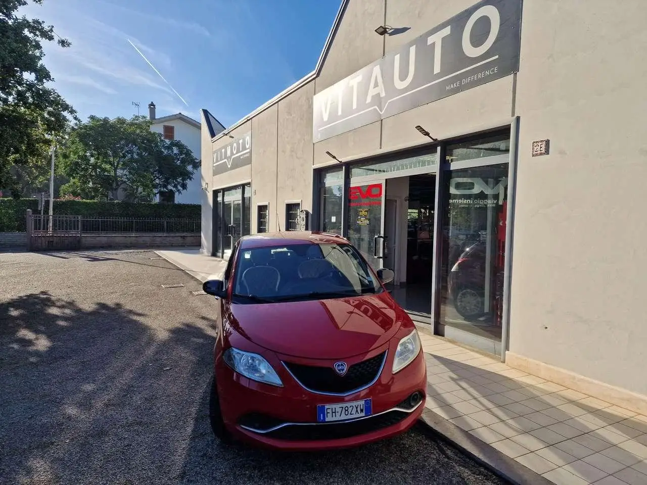 Photo 1 : Lancia Ypsilon 2017 Petrol