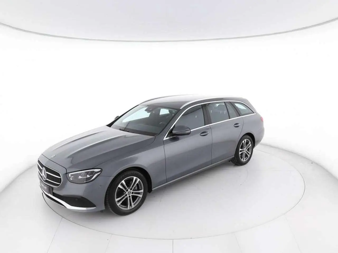 Photo 1 : Mercedes-benz Classe E 2023 Diesel