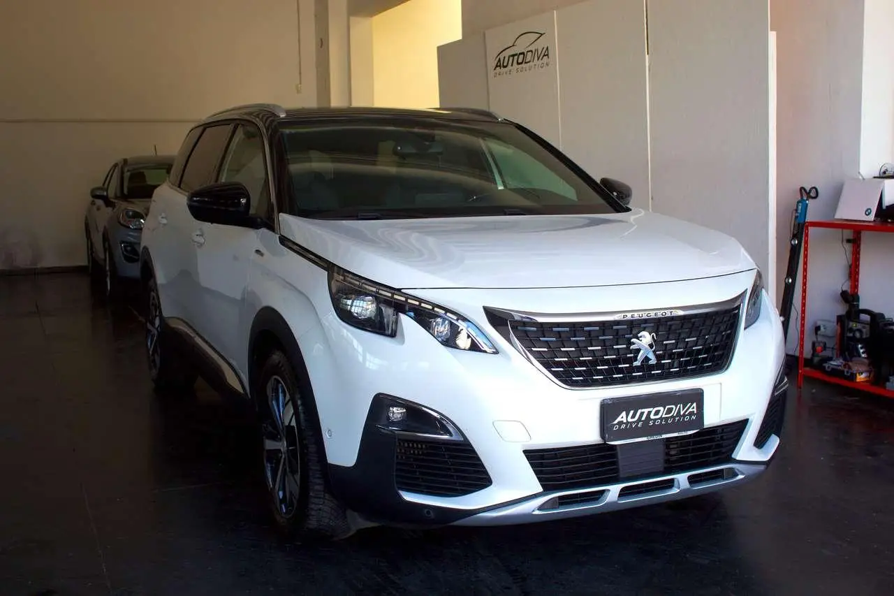 Photo 1 : Peugeot 5008 2017 Diesel