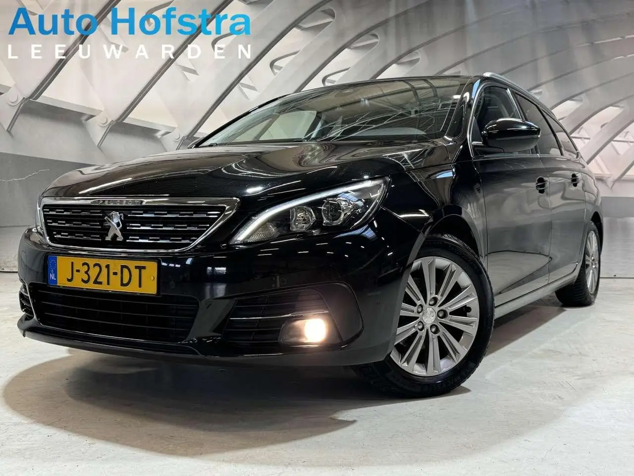 Photo 1 : Peugeot 308 2020 Essence