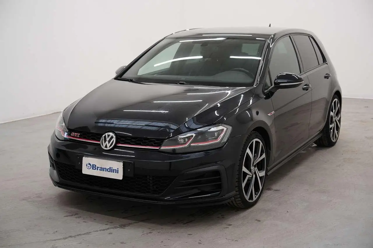 Photo 1 : Volkswagen Golf 2018 Essence