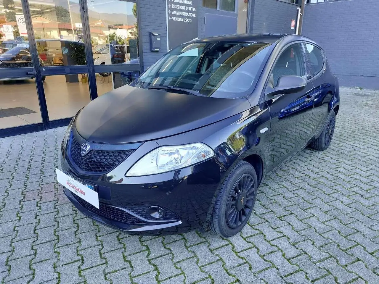 Photo 1 : Lancia Ypsilon 2019 Petrol