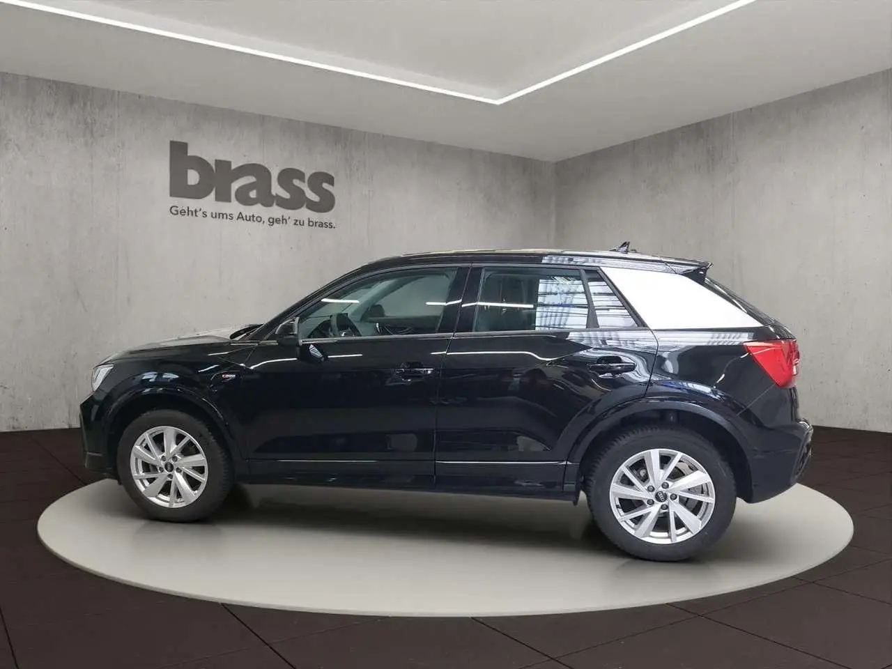 Photo 1 : Audi Q2 2023 Diesel