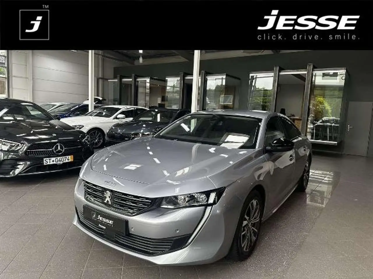 Photo 1 : Peugeot 508 2022 Essence