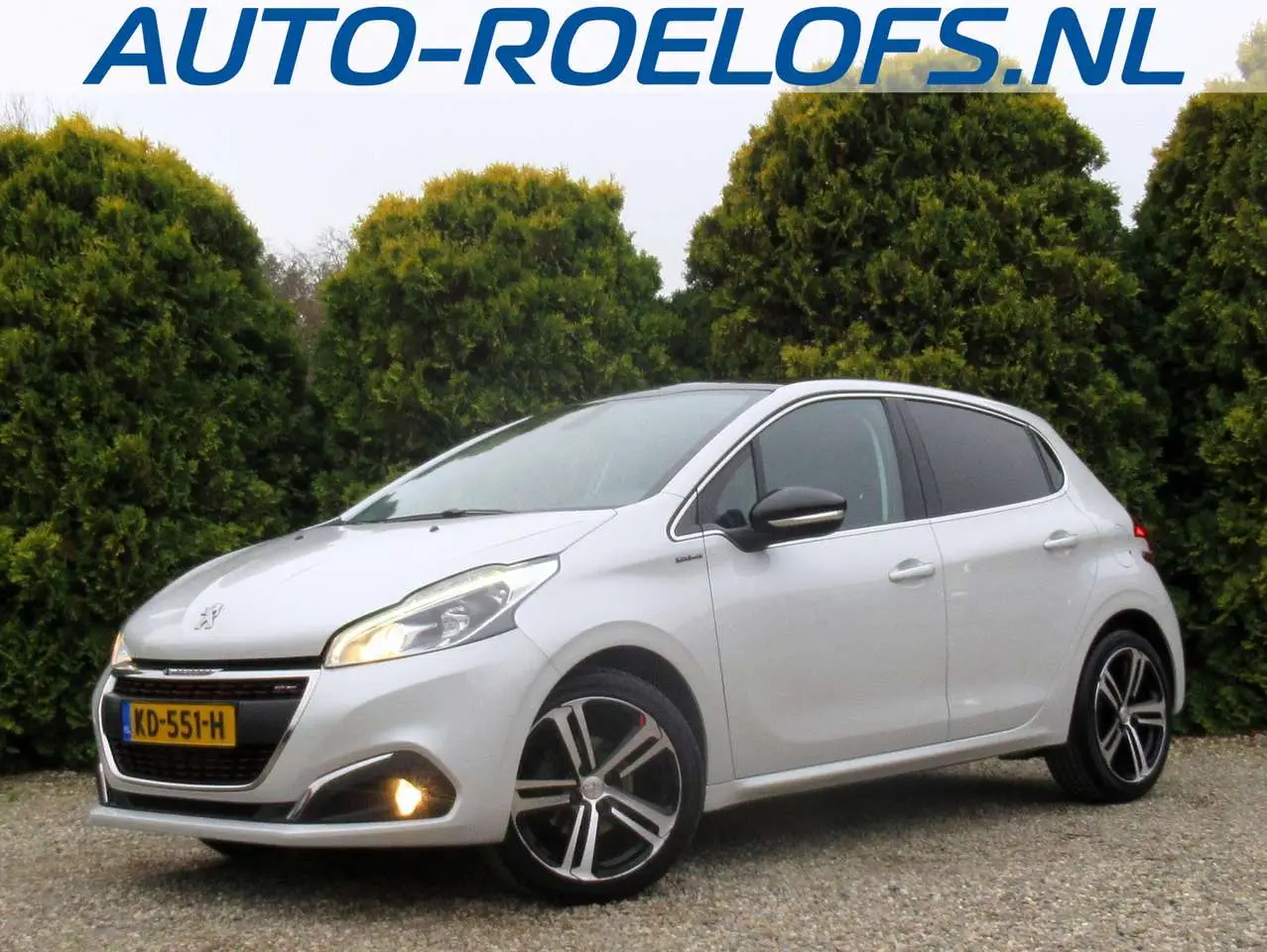 Photo 1 : Peugeot 208 2016 Petrol