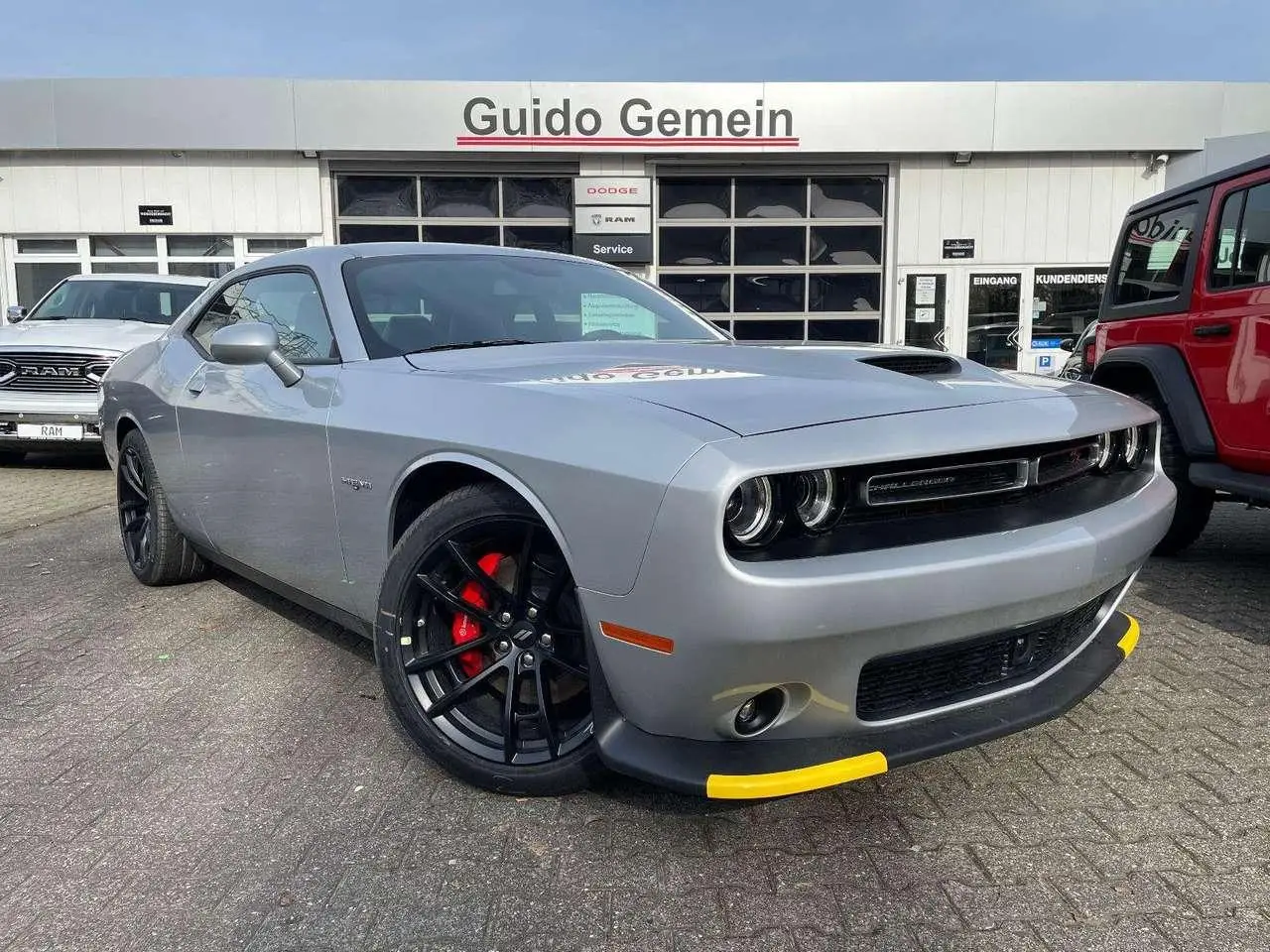 Photo 1 : Dodge Challenger 2024 Essence