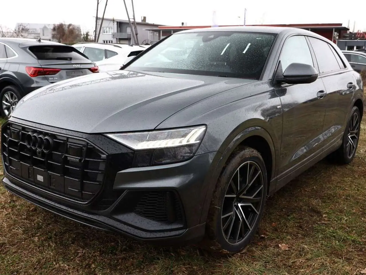 Photo 1 : Audi Q8 2023 Hybride