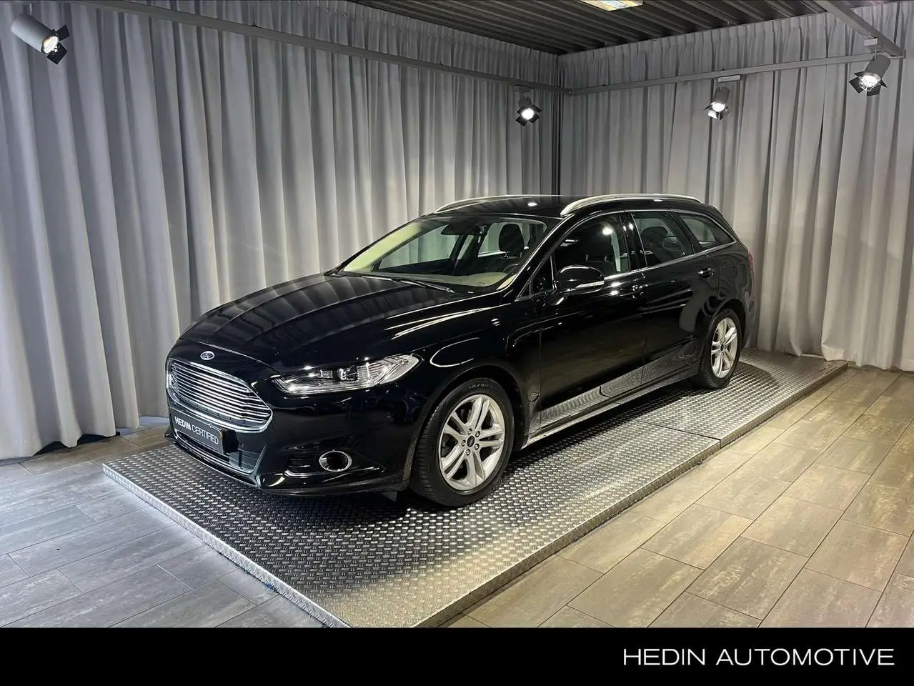 Photo 1 : Ford Mondeo 2020 Essence